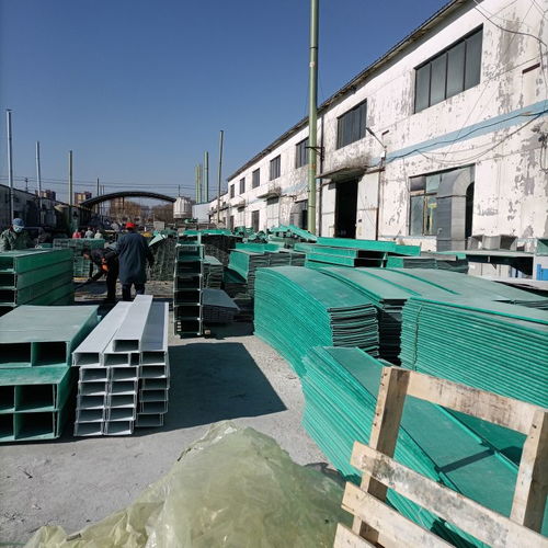 泉州復(fù)合玻璃鋼電纜橋架聚氨酯橋架電纜網(wǎng)線用橋架